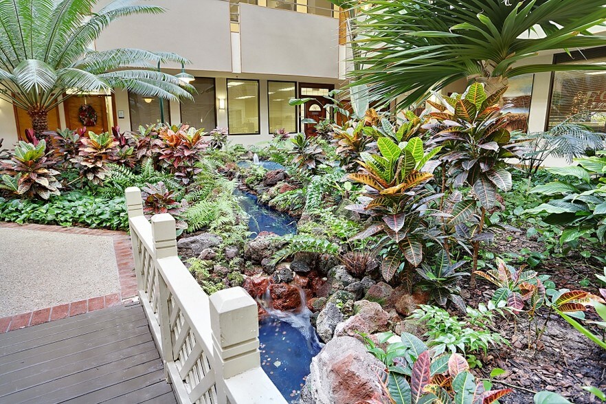 More Photos Of 824 Elmwood Park Blvd, New Orleans Medical For Lease