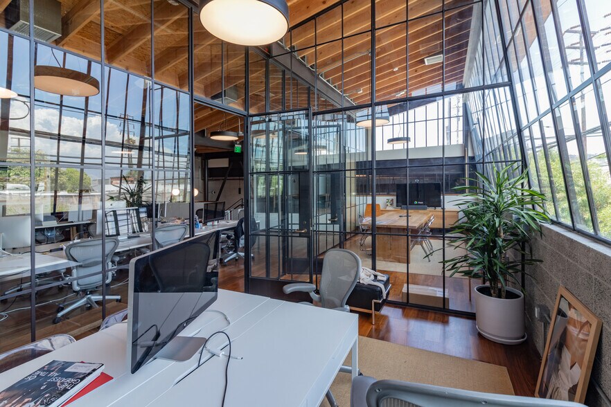 More Photos Of 2352 Ripple St, Los Angeles Loft Creative Space For Sale