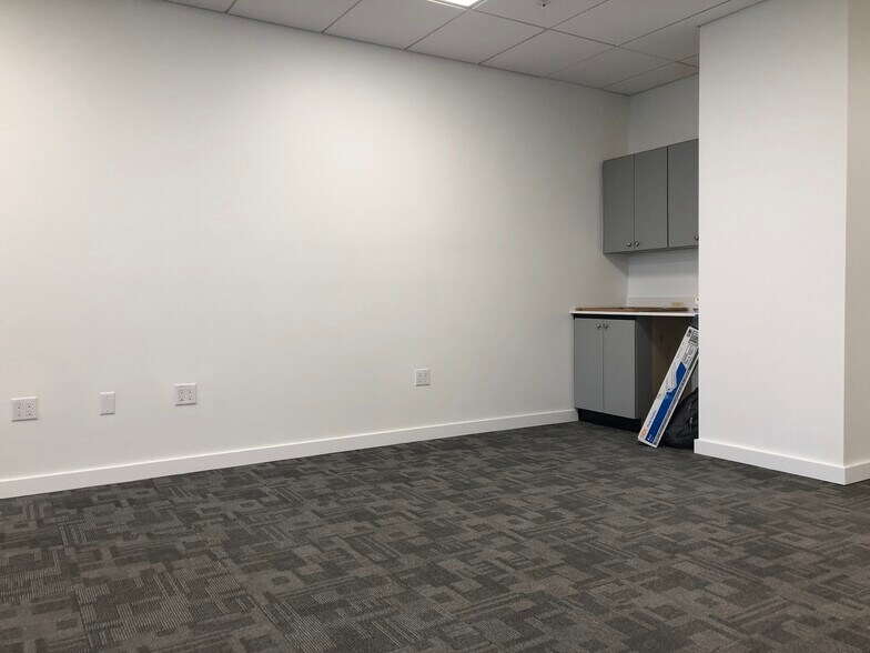 More Photos Of 2980 NE 207th St, Aventura Office Residential For Lease