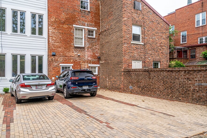 More Photos Of 228 S Washington St, Alexandria Loft Creative Space For Sale