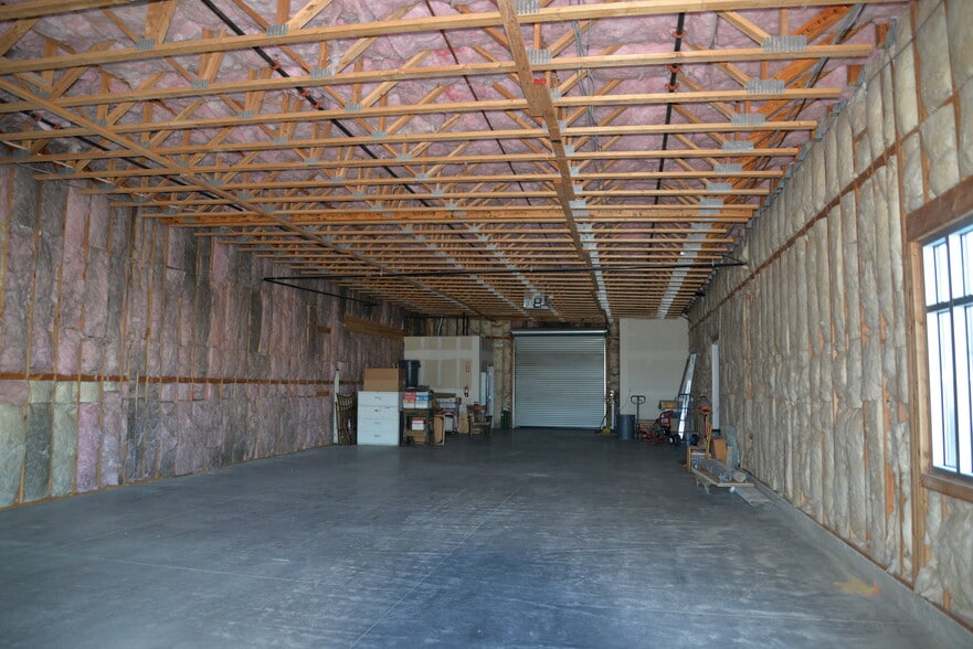 More Photos Of 22085 Commerce Way, Grand Terrace Storefront Retail Office For Lease