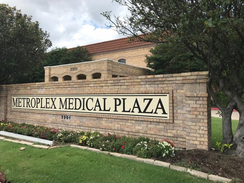 More Photos Of 2301 S Clear Creek Rd, Killeen Medical For Lease