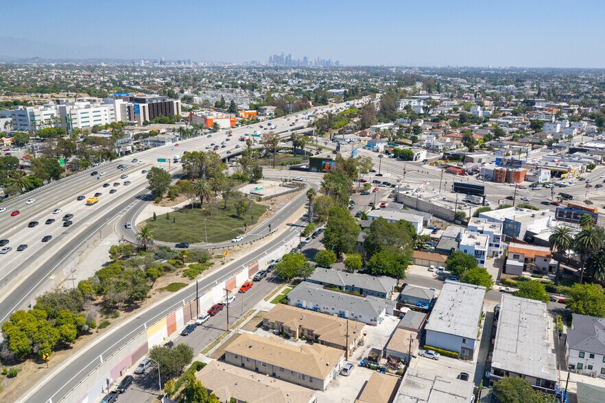More Photos Of 8612 Beverlywood St, Los Angeles Apartments For Sale