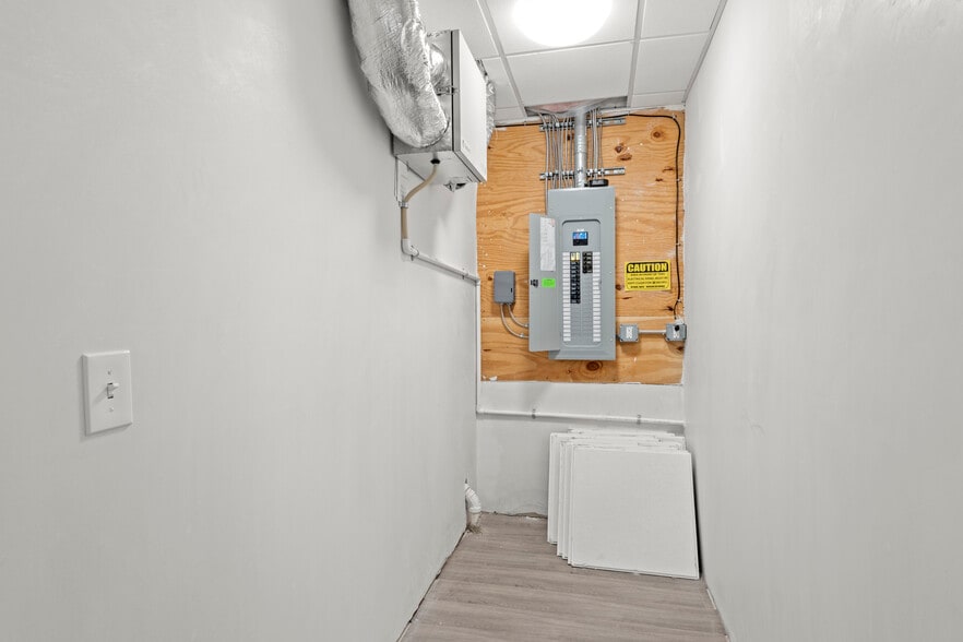 More Photos Of 1016 Park Ave, Cranston Loft Creative Space For Sale