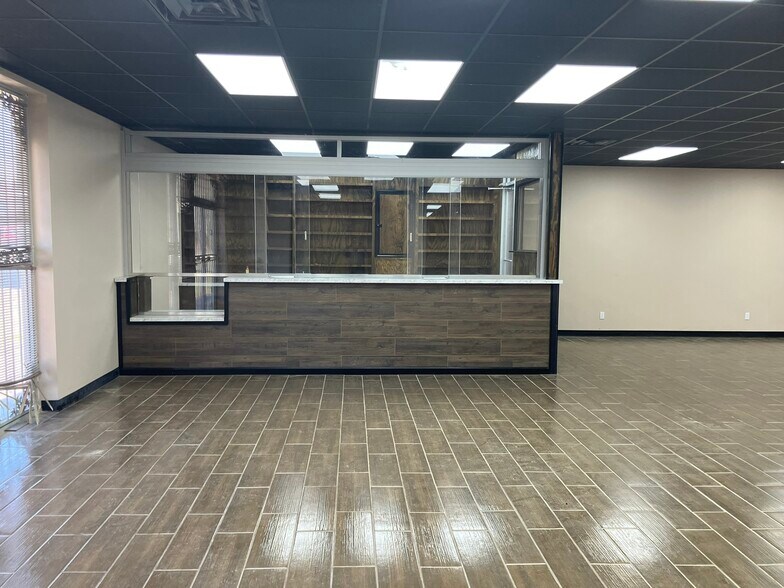 More Photos Of 1117 Floyd Rd, Columbus Convenience Store For Sale