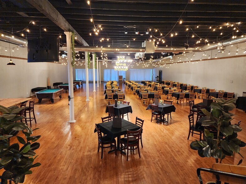 More Photos Of 142-144 N K St, Tulare Restaurant For Sale