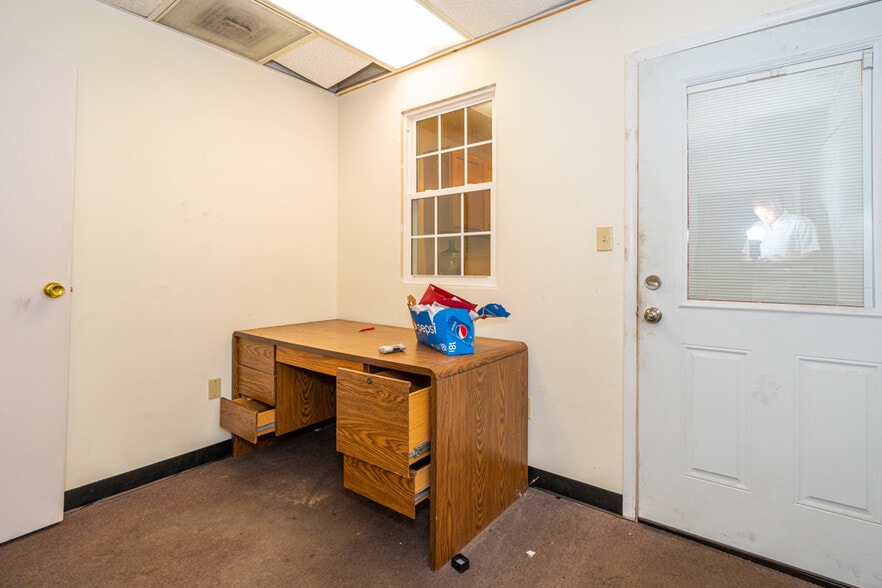 More Photos Of 3380 Successful Way, Dayton Office For Sale