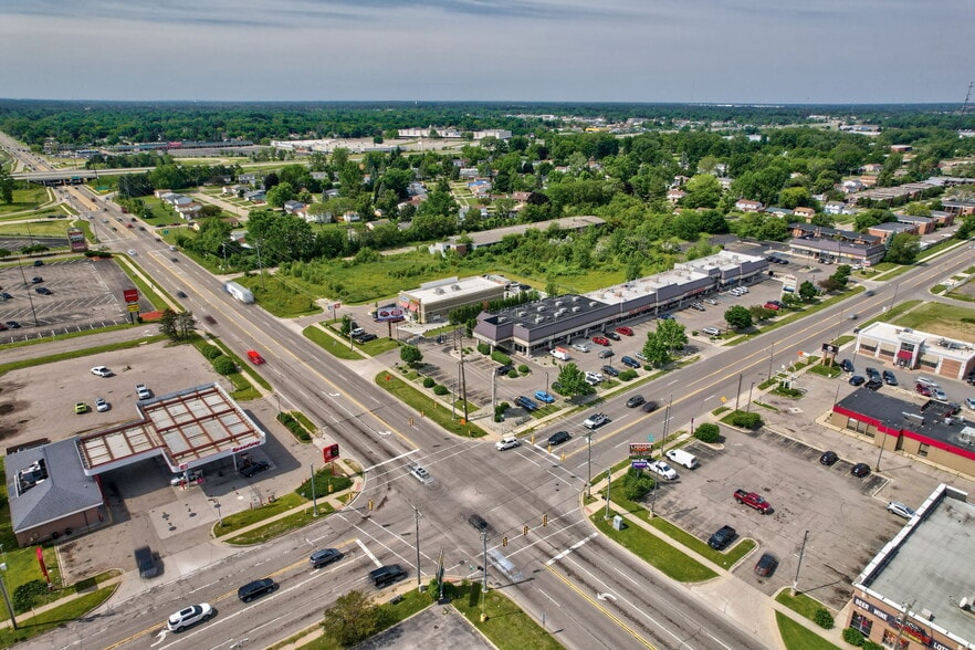 More Photos Of 3802 E Court St, Flint Unknown For Lease