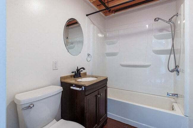 More Photos Of 4401 San Leandro St, Oakland Apartments For Sale