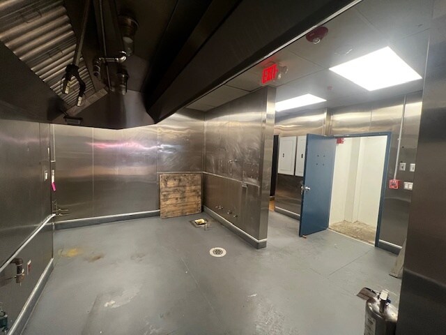 More Photos Of 110 E 23rd St, New York Office Residential For Lease