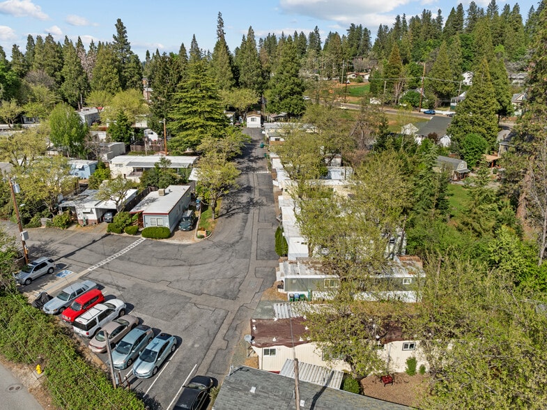 More Photos Of 639 Whiting St St, Grass Valley Manufactured Housing Mobile Home Park For Sale
