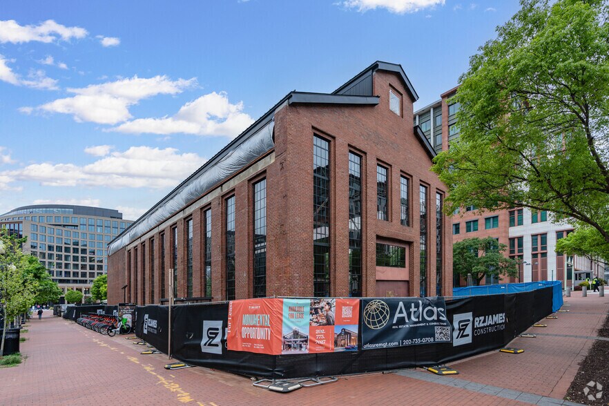 More Photos Of 200 Tingey St SE, Washington Freestanding For Lease