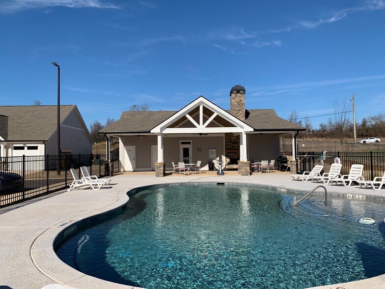 More Photos Of 106 Airport Rd NE, Milledgeville Apartments For Sale
