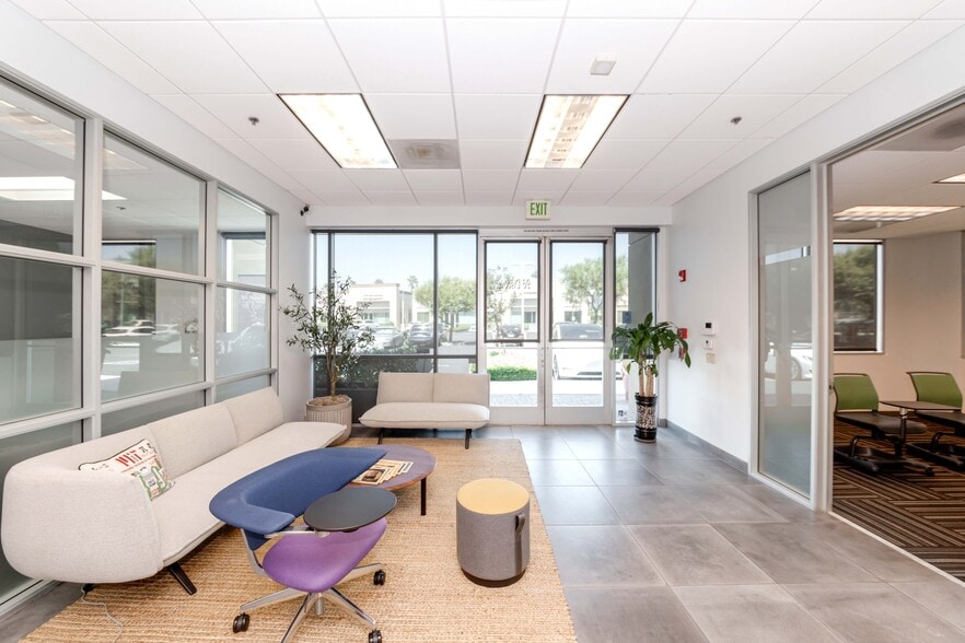 More Photos Of 96 Discovery, Irvine Office For Sale