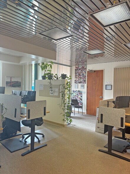 More Photos Of 1421 Guerneville Rd, Santa Rosa Office For Lease