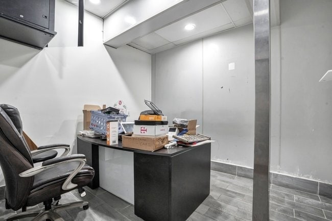 More Photos Of 7653 International Dr, Orlando Freestanding For Lease