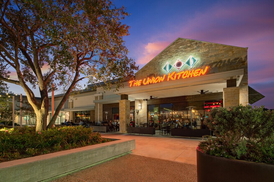 More Photos Of 9910-9920 Gaston Rd, Katy Storefront For Lease