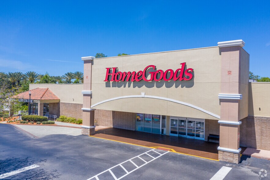 More Photos Of 7506-7524 Dr Phillips Blvd, Orlando Unknown For Lease