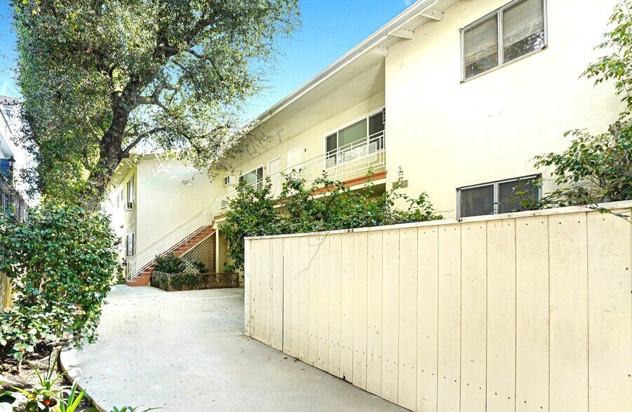 More Photos Of 4345 Ventura Canyon Ave, Sherman Oaks Apartments For Sale