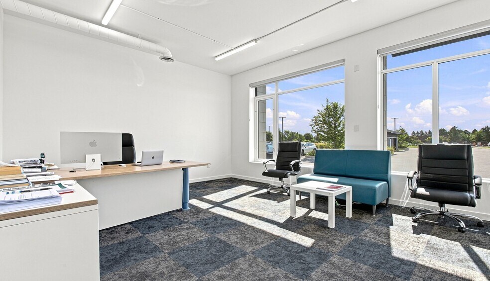 More Photos Of 2500 St. Laurent Blvd, Ottawa Medical For Sale