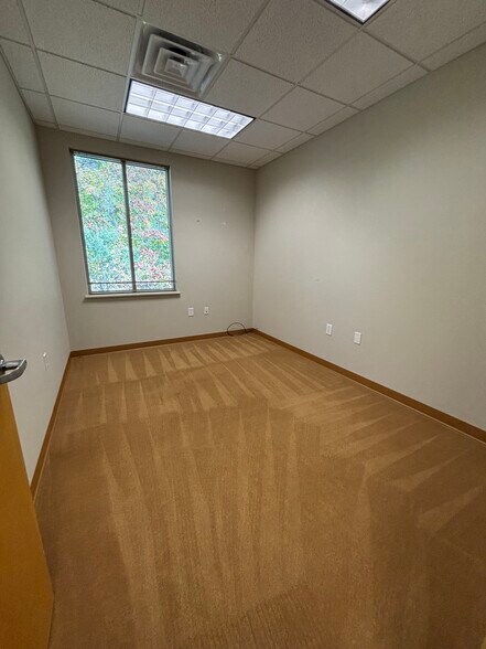 More Photos Of 10520 Ligon Mill Rd, Wake Forest Office For Lease