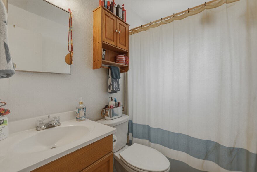 More Photos Of 1447 Nokomis Dr, Colorado Springs Apartments For Sale