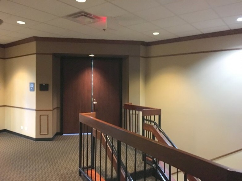 More Photos Of 1000 Randall Rd, Geneva Medical For Sale