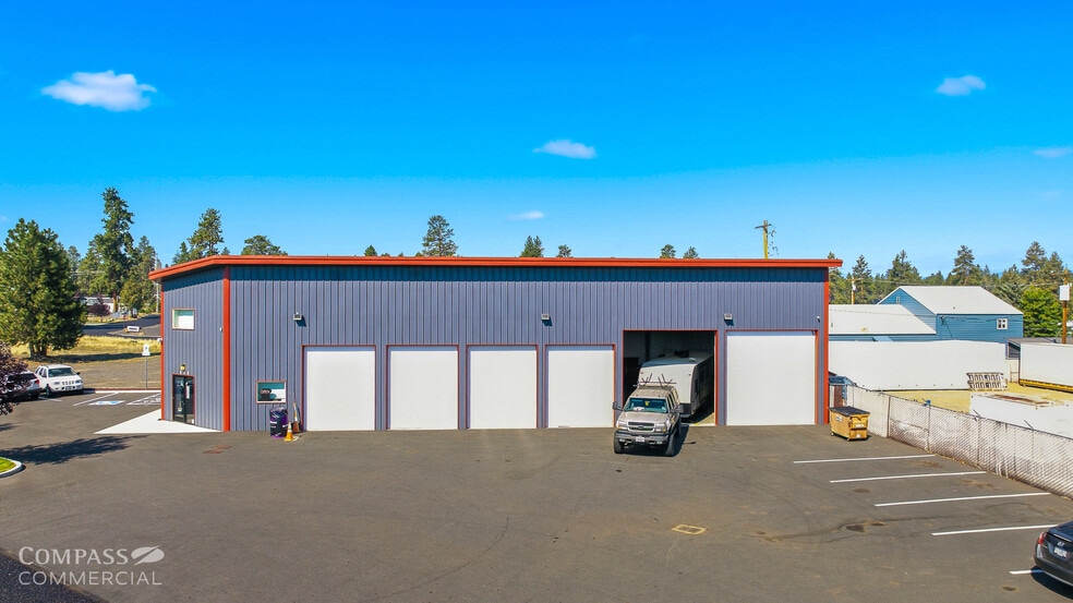 More Photos Of 188 W Sisters Park Dr, Sisters Warehouse For Sale