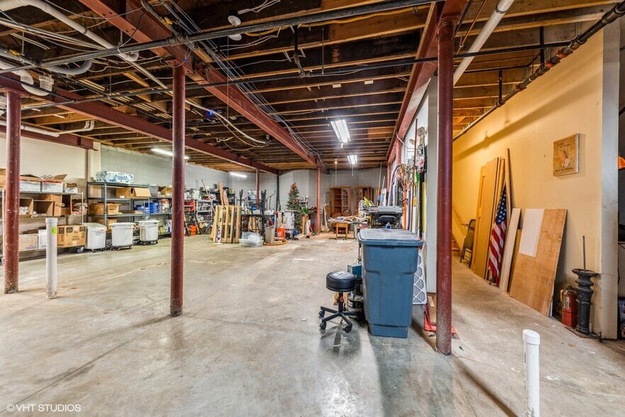 More Photos Of 4629 N Port Washington Rd, Milwaukee Restaurant For Sale