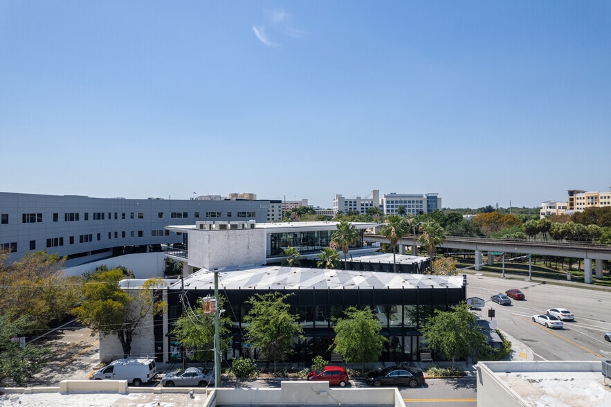 More Photos Of 5958 S Dixie Hwy, South Miami Restaurant For Lease