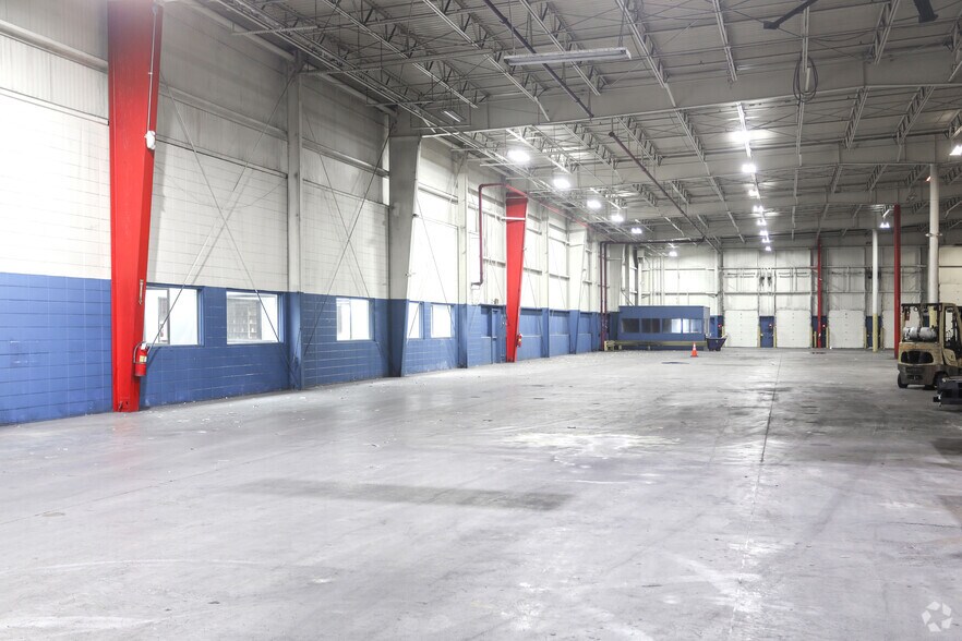 More Photos Of 1450 Commerce Pky, Franklin Manufacturing For Sale