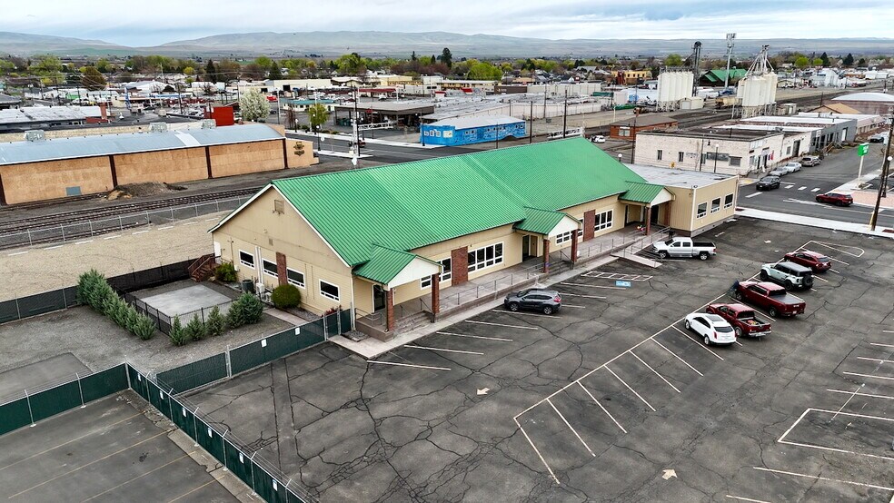 Primary Photo Of 105 S 6th St, Sunnyside Loft Creative Space For Lease