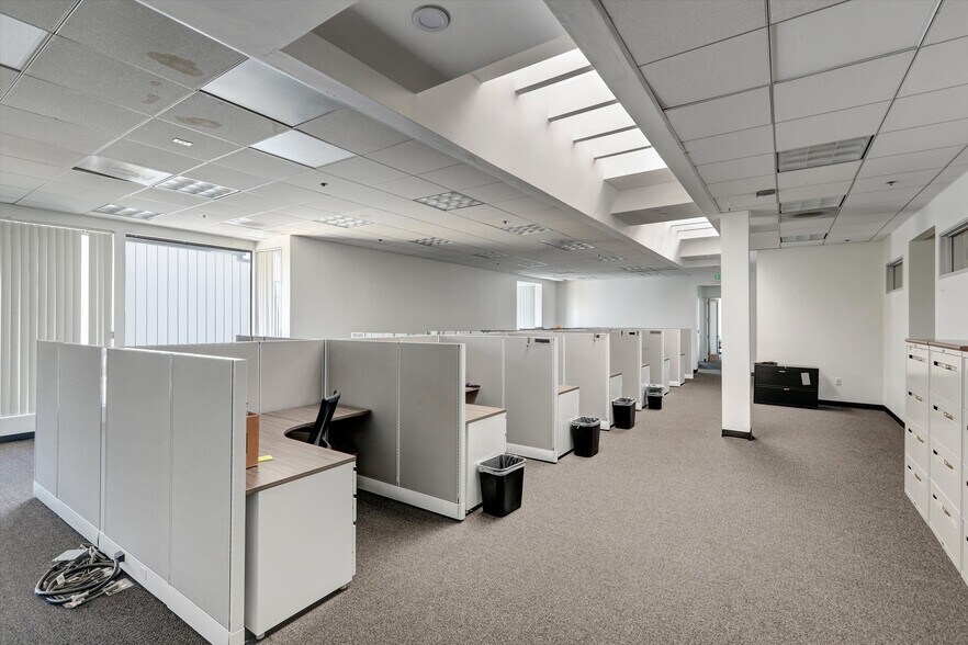 More Photos Of 17672 Cowan, Irvine Light Manufacturing For Lease