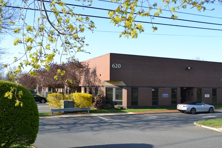 Primary Photo Of 620 Shrewsbury Ave, Tinton Falls Office For Lease