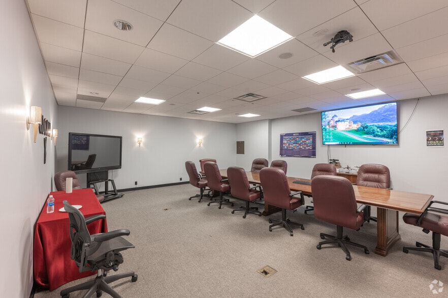 More Photos Of 3455 NE Loop 820, Fort Worth Office For Sale