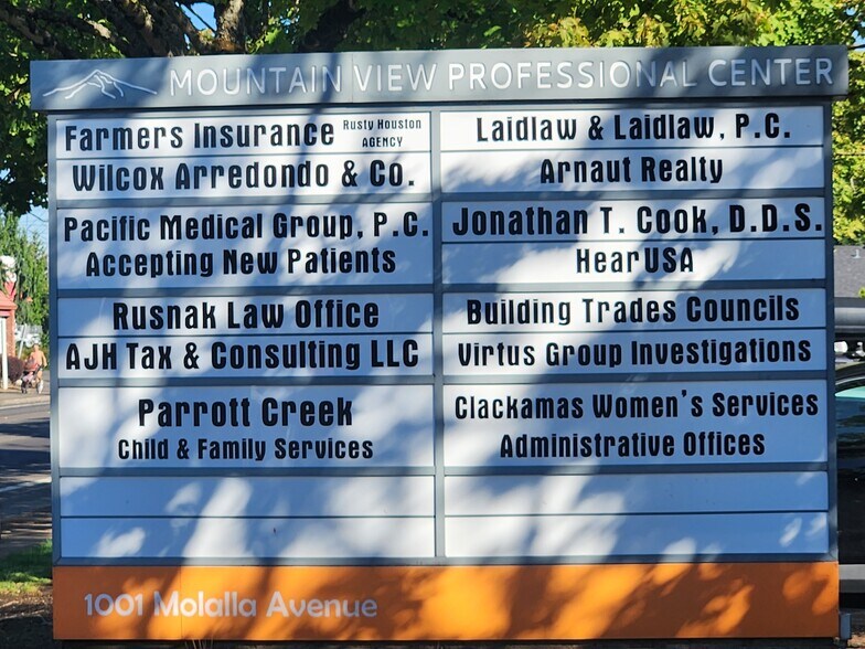 More Photos Of 1001 Molalla Ave, Oregon City Office For Lease