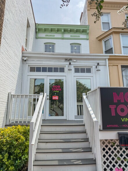 More Photos Of 3549 Chestnut Ave, Baltimore Storefront Retail Residential For Sale