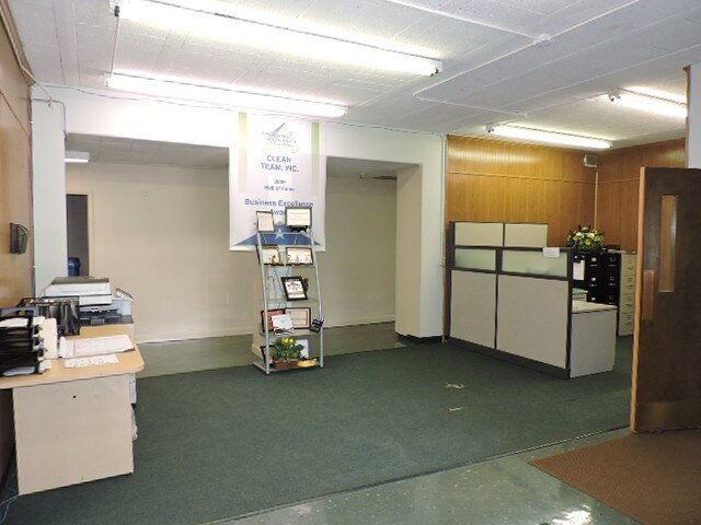 More Photos Of 419 N Westwood Ave, Toledo Light Distribution For Sale