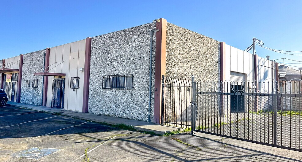 Primary Photo Of 2730 E Woodward Ave, Fresno Industrial For Sale