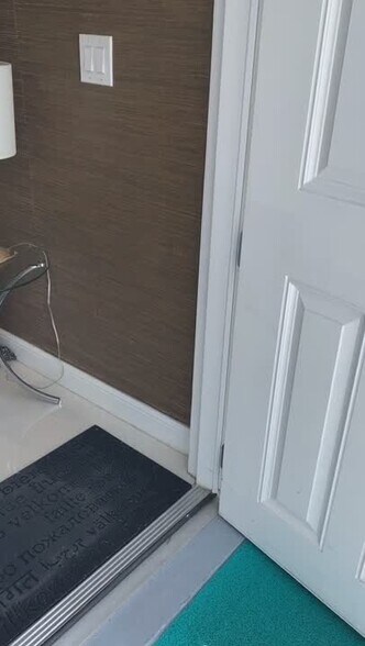 Primary Photo Of 1705 N Riverside Dr, Pompano Beach Apartments For Sale