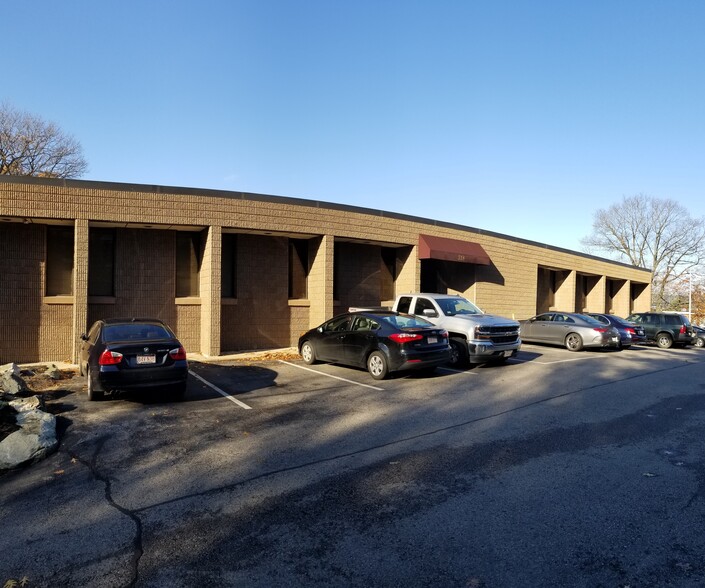 More Photos Of 318-320 Bear Hill Rd, Waltham Office For Lease