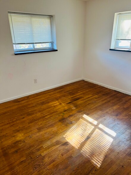 More Photos Of 11811 Morang Dr, Detroit Apartments For Sale