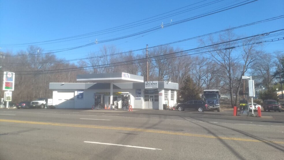 More Photos Of 20 State Route 23, Wayne Service Station For Sale
