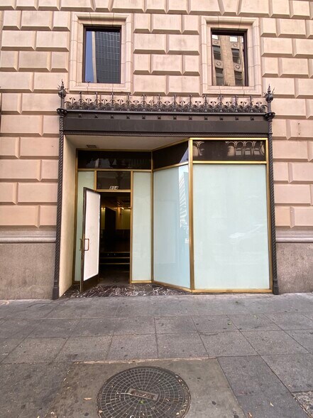 More Photos Of 818 W 7th St, Los Angeles Telecom Hotel Data Hosting For Lease