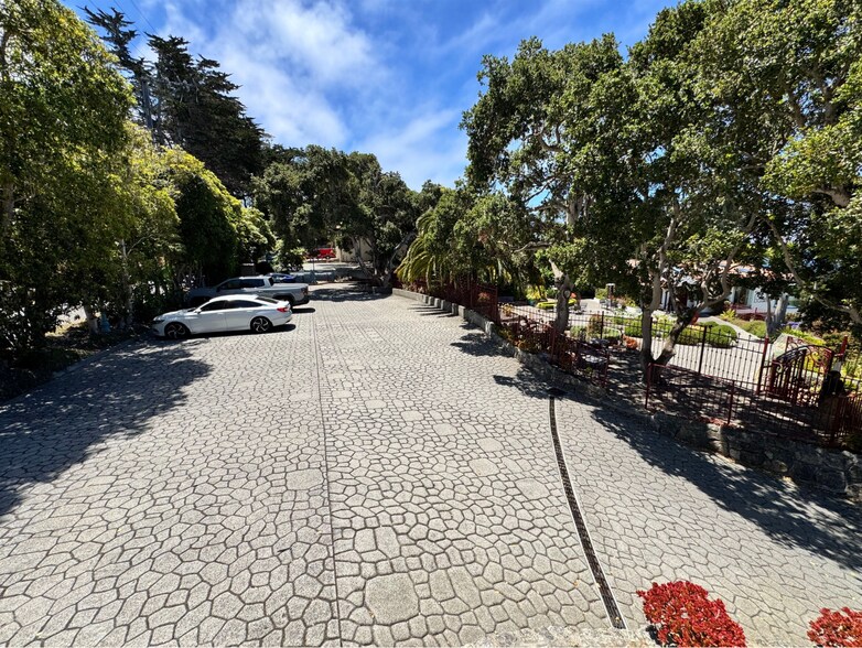 More Photos Of 29251 CA - 1, Carmel General Retail For Sale