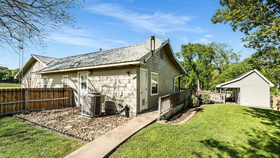 More Photos Of 2355 Jackson League Cir, Brenham Lodge Meeting Hall For Sale