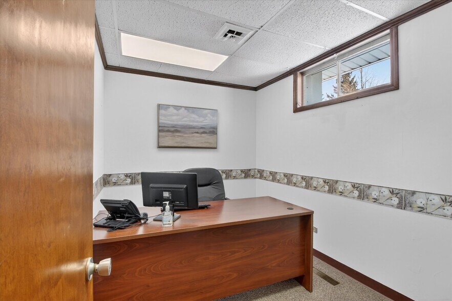 More Photos Of 820 N Pine River St, Ithaca Healthcare For Sale