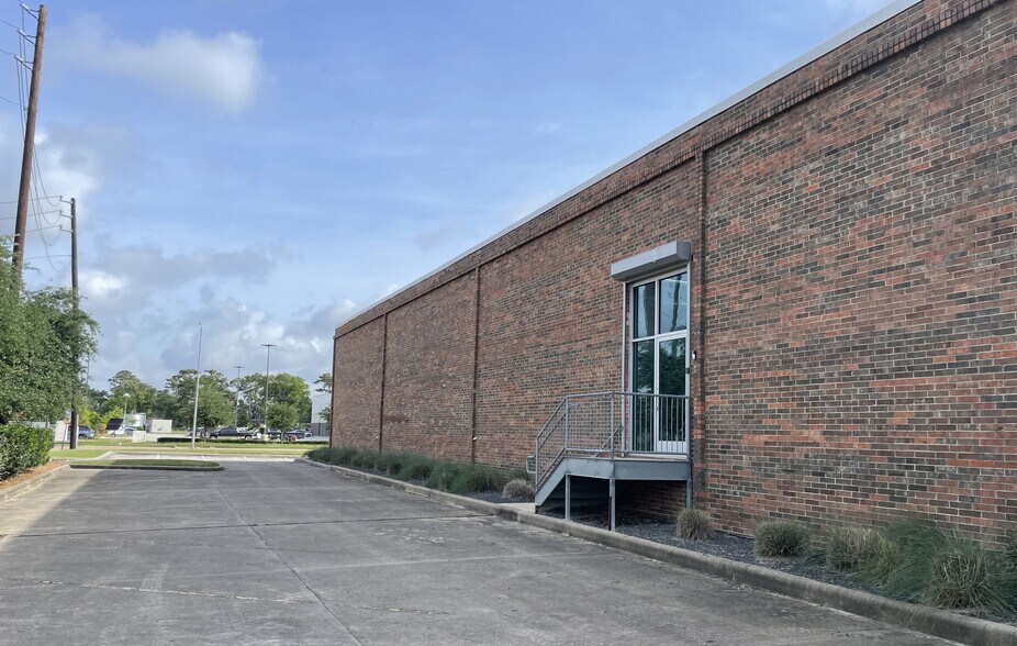 Primary Photo Of 4315 Dacoma St, Houston Warehouse For Lease