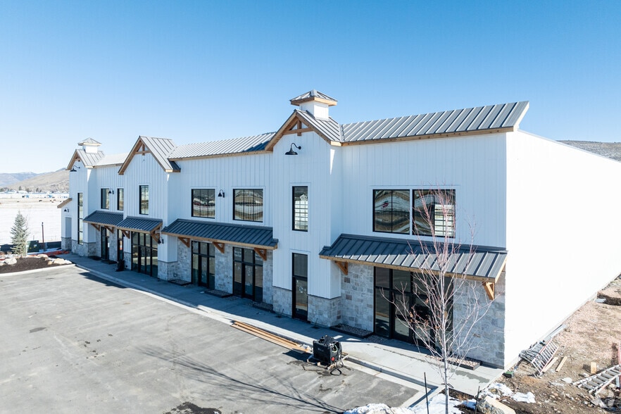 More Photos Of 1223 S Harwood Way, Francis Freestanding For Lease