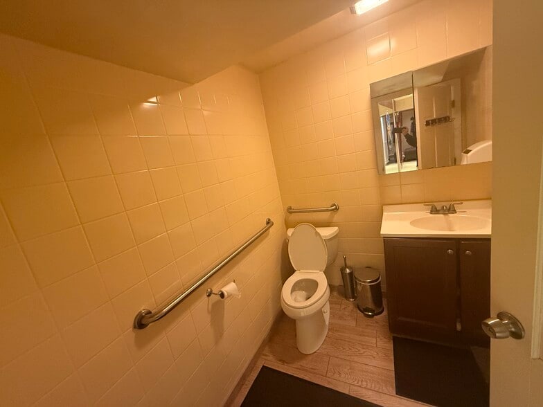 More Photos Of 251 W 81st St, New York Apartments For Lease